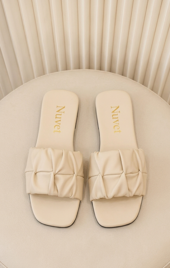 Nuvet Ruched Flat Slide Sandals[ Cod 01 ] (White, 36)